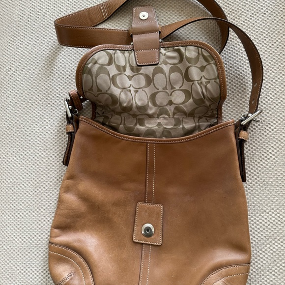 Vintage Authentic Leather Coach shoulder Soho Bag - Picture 5 of 8